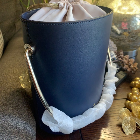 ⛔️SOLD⛔️Authentic KATE SPADE Leather/metal ice bag - Picture 5 of 11